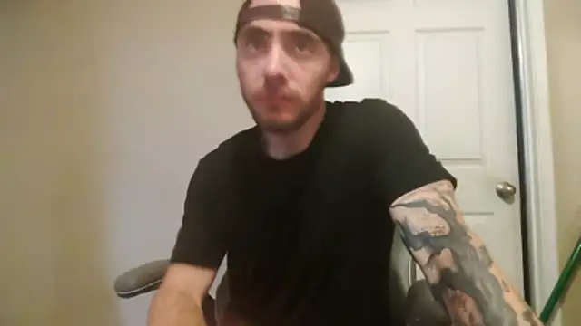 Huntzg23 online show from May 23, 2026, 2:43 am