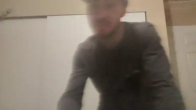 Huntzg23 online show from February 1, 2026, 11:03 pm