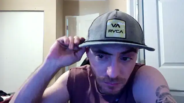 Huntzg23 online show from March 18, 2026, 12:03 am