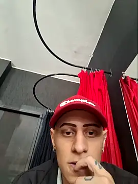 Snapshot of Leinad27 chatting on November 10, 2025, 1:16 pm Leinad27 online show from November 10, 2025, 1:16 pm