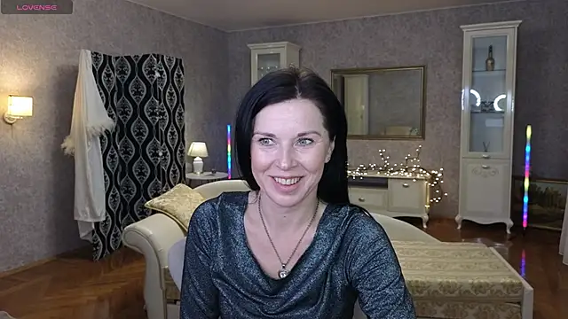 Snapshot of LinaJoy chatting on January 14, 2026, 8:23 pm LinaJoy online show from January 14, 2026, 8:23 pm