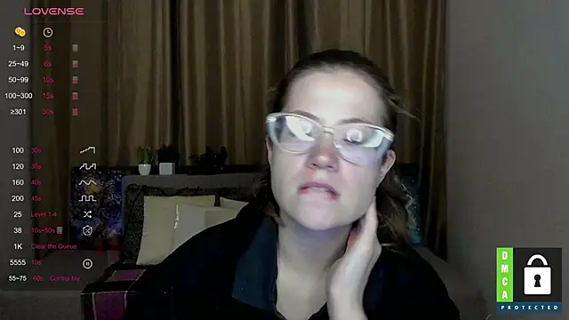 Snapshot of Alicia_redfollow chatting on October 2, 2025, 11:24 am Alicia redfollow online show from October 2, 2025, 11:24 am