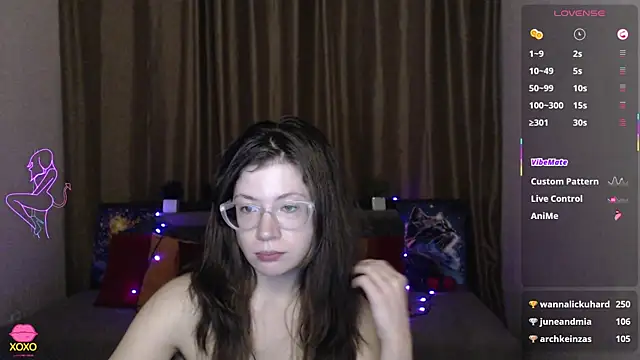 Snapshot of Alicia_redfollow chatting on March 15, 2025, 12:34 pm Alicia redfollow online show from March 15, 2025, 12:34 pm