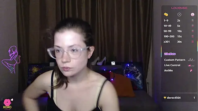 Snapshot of Alicia_redfollow chatting on March 9, 2025, 6:32 pm Alicia redfollow online show from March 9, 2025, 6:32 pm
