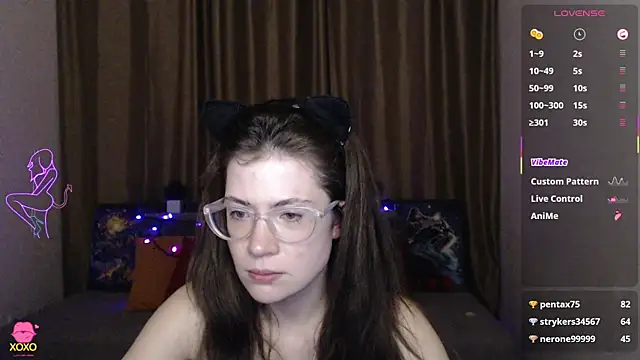 Snapshot of Alicia_redfollow chatting on March 14, 2025, 12:32 am Alicia redfollow online show from March 14, 2025, 12:32 am