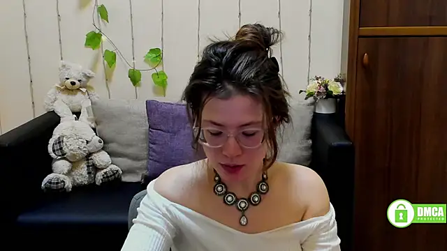 Snapshot of Alicia_redfollow chatting on February 23, 2025, 12:37 pm Alicia redfollow online show from February 23, 2025, 12:37 pm