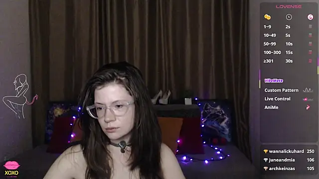 Snapshot of Alicia_redfollow chatting on March 15, 2025, 3:37 pm Alicia redfollow online show from March 15, 2025, 3:37 pm