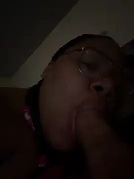 InterRacialFacial7296 online show from June 19, 2026, 9:09 pm