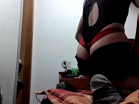 priscilla420 online show from January 15, 2025, 3:43 am