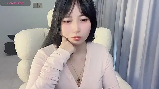 yorissss online show from March 13, 2025, 5:11 am