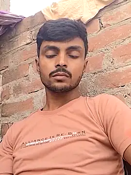 Snapshot of Suraj223kumar chatting on October 20, 2025, 10:05 am Suraj223kumar online show from October 20, 2025, 10:05 am