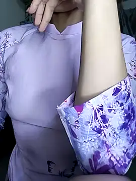 Snapshot of Lucy_limon chatting on April 13, 2026, 10:30 am Lucy limon online show from April 13, 2026, 10:30 am