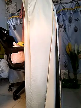 Lucy limon online show from October 29, 2025, 7:57 pm