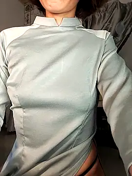 Snapshot of Lucy_limon chatting on February 5, 2026, 7:32 pm Lucy limon online show from February 5, 2026, 7:32 pm