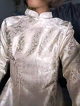 Snapshot of Lucy_limon chatting on April 9, 2026, 10:43 am Lucy limon online show from April 9, 2026, 10:43 am