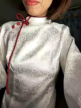 Lucy limon online show from December 5, 2025, 10:58 am