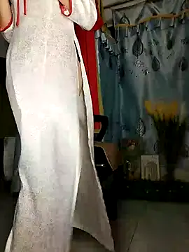 Lucy limon online show from October 19, 2025, 9:06 pm