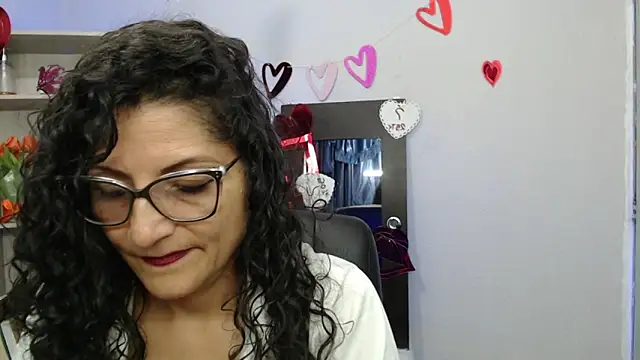 Snapshot of arianna_ros3 chatting on February 25, 2025, 2:48 pm arianna ros3 online show from February 25, 2025, 2:48 pm