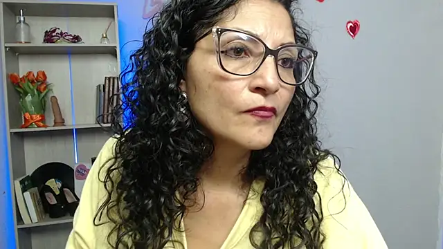 Snapshot of arianna_ros3 chatting on March 2, 2025, 9:30 pm arianna ros3 online show from March 2, 2025, 9:30 pm