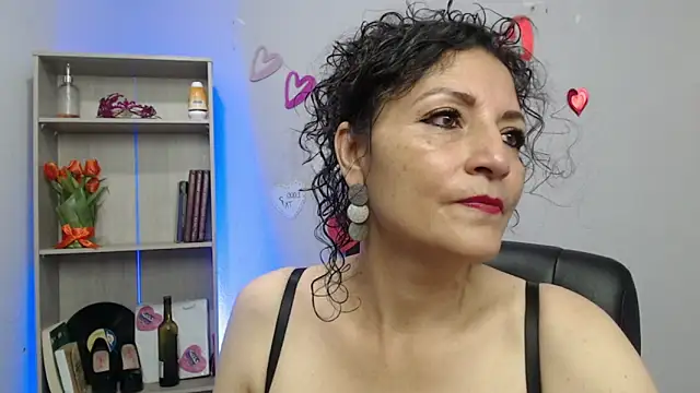 Snapshot of arianna_ros3 chatting on March 9, 2025, 3:05 pm arianna ros3 online show from March 9, 2025, 3:05 pm