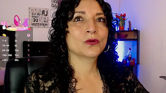 Snapshot of arianna_ros3 chatting on September 12, 2025, 3:34 pm arianna ros3 online show from September 12, 2025, 3:34 pm