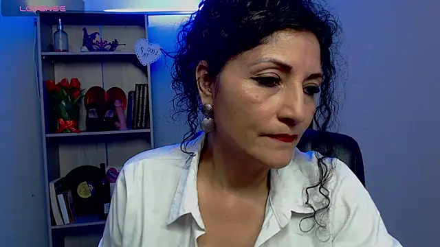 Snapshot of arianna_ros3 chatting on March 13, 2025, 4:45 pm arianna ros3 online show from March 13, 2025, 4:45 pm