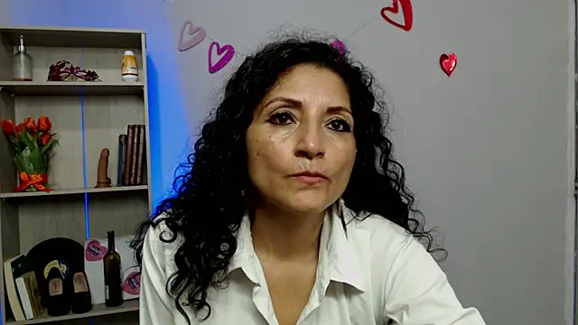 Snapshot of arianna_ros3 chatting on March 7, 2025, 9:17 pm arianna ros3 online show from March 7, 2025, 9:17 pm