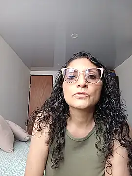 arianna ros3 online show from June 27, 2026, 6:03 pm