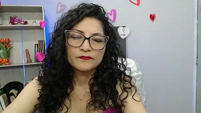 Snapshot of arianna_ros3 chatting on February 25, 2025, 5:51 pm arianna ros3 online show from February 25, 2025, 5:51 pm