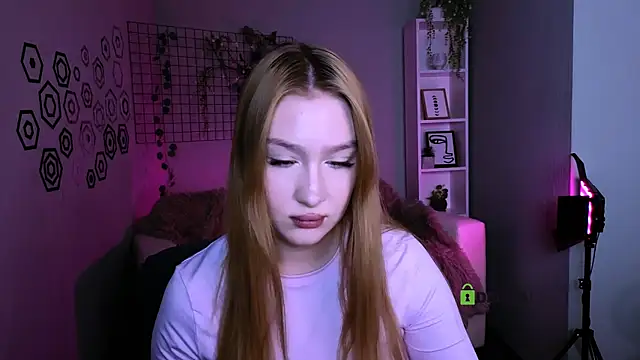 Snapshot of playful_sophie chatting on January 14, 2026, 8:34 pm playful sophie online show from January 14, 2026, 8:34 pm