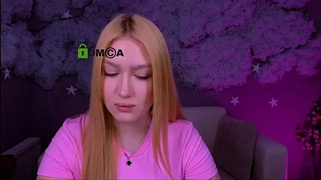 playful sophie online show from May 11, 2026, 7:11 pm