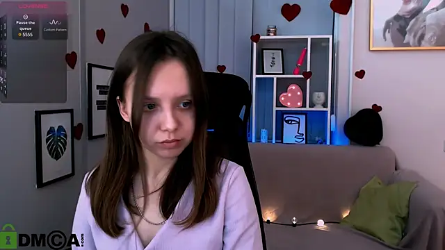 playful sophie online show from February 28, 2025, 1:47 pm