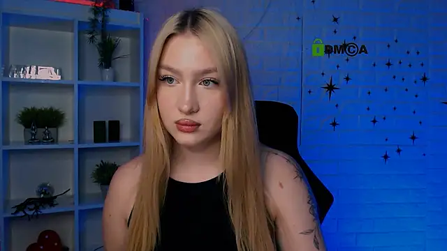 playful sophie online show from May 26, 2026, 7:12 pm