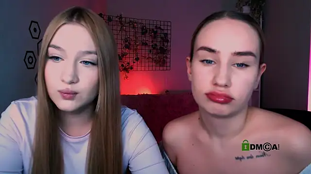 playful sophie online show from December 19, 2025, 9:17 pm