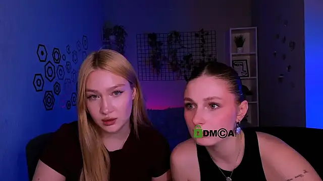 playful sophie online show from May 1, 2026, 7:19 pm