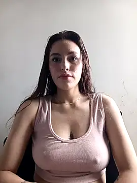 Snapshot of eriika_deep_ chatting on November 25, 2025, 7:14 pm eriika deep online show from November 25, 2025, 7:14 pm