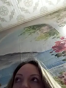 KattyLuuu online show from January 15, 2026, 9:07 pm