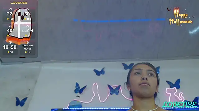 Roxan Fox- online show from October 18, 2025, 4:03 am