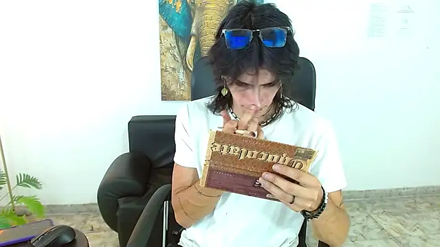 andreey50 online show from February 18, 2026, 8:05 pm