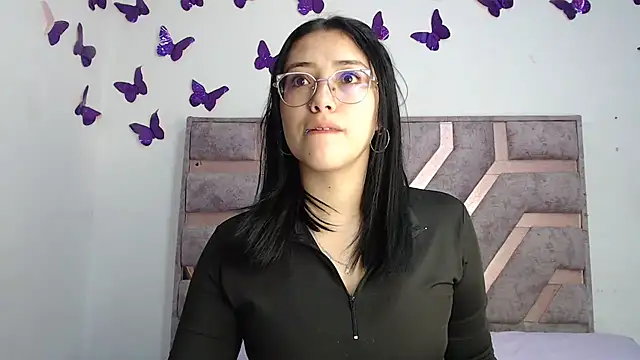 Snapshot of Anny_Fox- chatting on July 15, 2026, 4:19 am Anny Fox- online show from July 15, 2026, 4:19 am