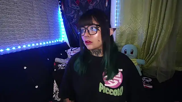 Snapshot of Eta_carinae chatting on October 19, 2025, 12:24 am Eta carinae online show from October 19, 2025, 12:24 am