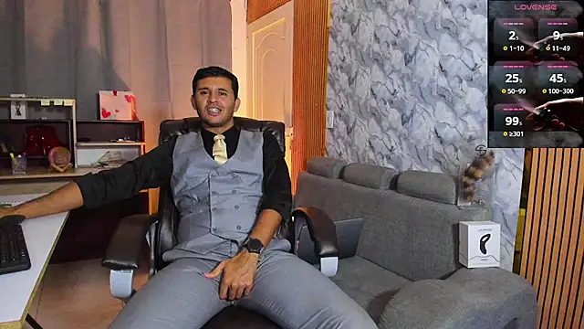 Hideintheoffice online show from February 13, 2026, 5:18 am