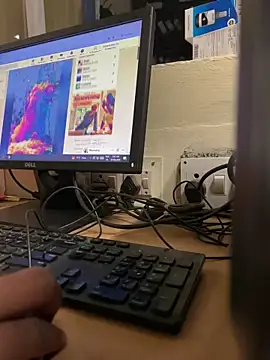 Snapshot of Hillz_king_98 chatting on January 31, 2025, 8:33 pm Hillz king 98 online show from January 31, 2025, 8:33 pm