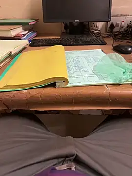 Snapshot of Hillz_king_98 chatting on October 11, 2025, 11:39 pm Hillz king 98 online show from October 11, 2025, 11:39 pm