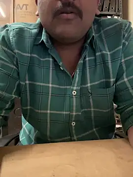 Snapshot of Hillz_king_98 chatting on February 8, 2025, 11:02 pm Hillz king 98 online show from February 8, 2025, 11:02 pm