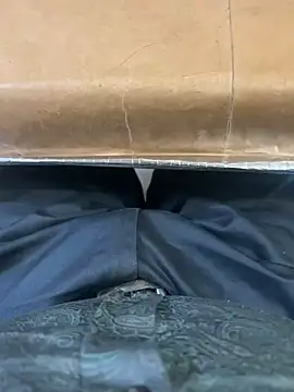 Snapshot of Hillz_king_98 chatting on April 6, 2026, 11:50 pm Hillz king 98 online show from April 6, 2026, 11:50 pm