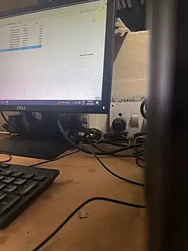 Snapshot of Hillz_king_98 chatting on February 9, 2025, 7:52 pm Hillz king 98 online show from February 9, 2025, 7:52 pm