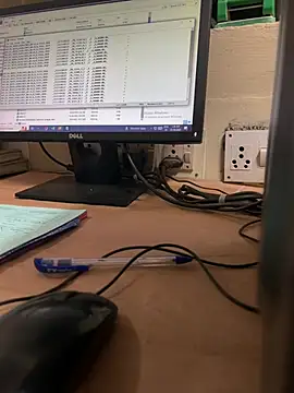 Snapshot of Hillz_king_98 chatting on February 28, 2025, 8:28 pm Hillz king 98 online show from February 28, 2025, 8:28 pm