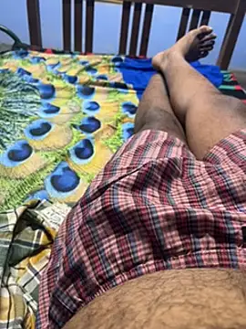 Snapshot of Hillz_king_98 chatting on February 3, 2025, 5:35 pm Hillz king 98 online show from February 3, 2025, 5:35 pm