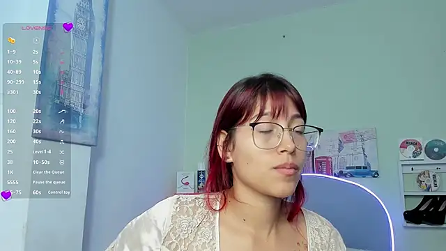 Snapshot of Fresita_Rosita chatting on March 14, 2025, 6:18 pm Fresita Rosita online show from March 14, 2025, 6:18 pm